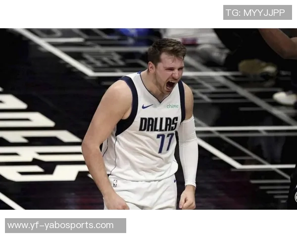 东契奇罚球失误引发球迷惊恐全场贡献33分11板8助3断表现依旧抢眼 东契奇罚球失误引发球迷惊恐全场贡献33分11板8助3断表现依旧抢眼