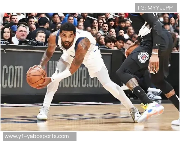 Stein透露侠队计划等欧文复出后再评估三状元组合与浓眉未来走向 Stein透露侠队计划等欧文复出后再评估三状元组合与浓眉未来走向